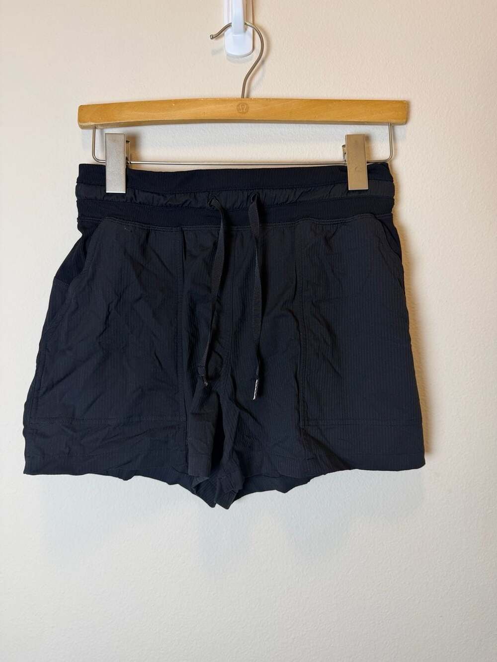 Lululemon After Practice High-Rise Short Black Size 4
